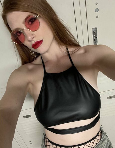 Naken läckt OnlyFans-bild av Freeabbifox5