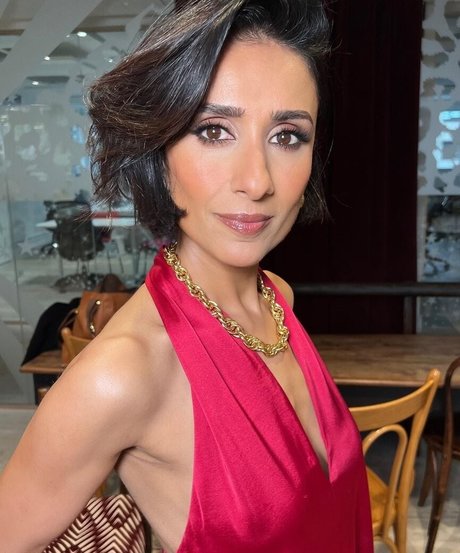 Naken lekkede OnlyFans-bilde av Anita Rani