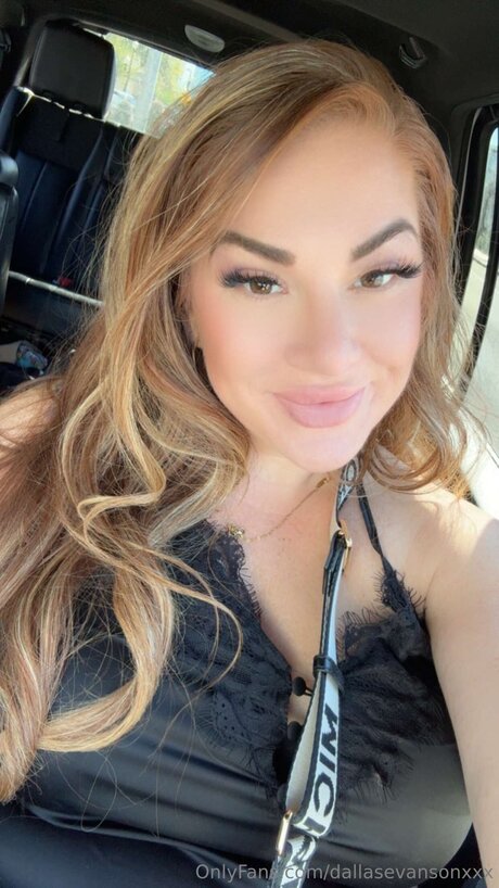 Alaston vuotanut OnlyFans-kuva Dallasevansonxxx