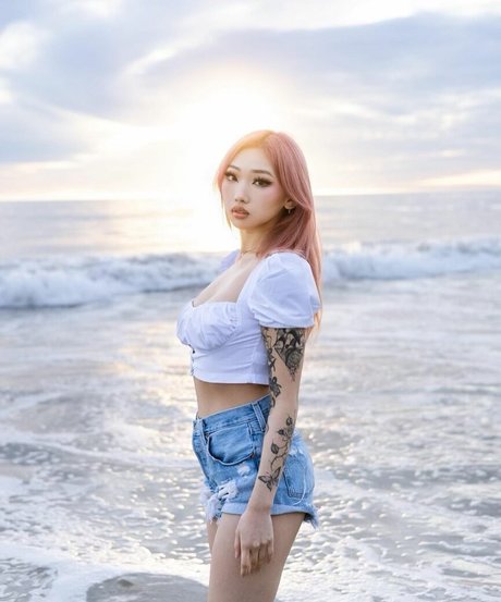 Nahá fotka uniklých OnlyFans od Sharonzxt