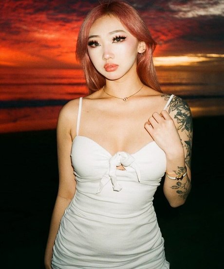 Sharonzxt OnlyFans