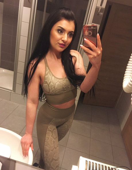 Обнаженная фотография утечки OnlyFans от Belladiablo