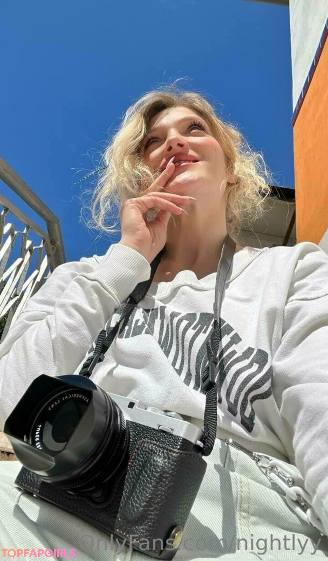 Nahá fotka uniklých OnlyFans od Nightlyy #1008