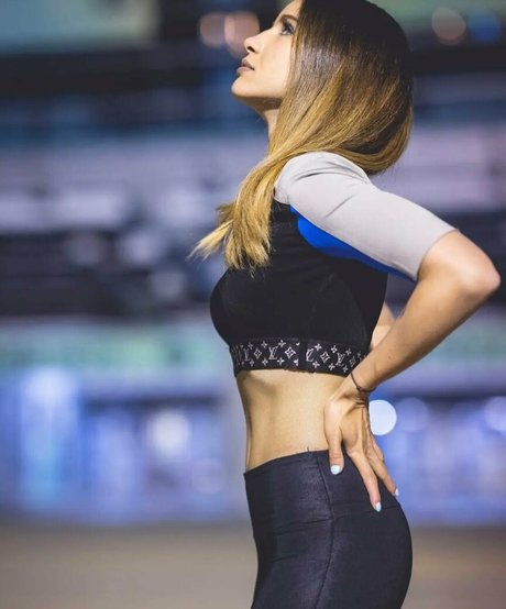 Laure Valee