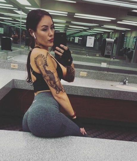 Naken lekkede OnlyFans-bilde av Gardenrose66