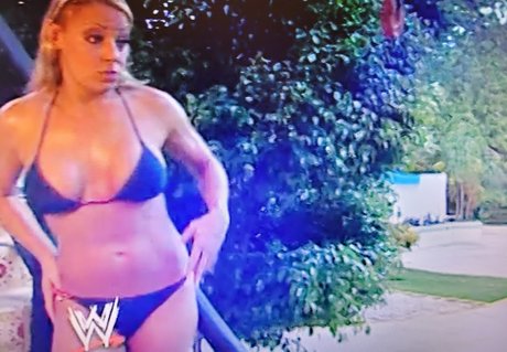 Trish Stratus