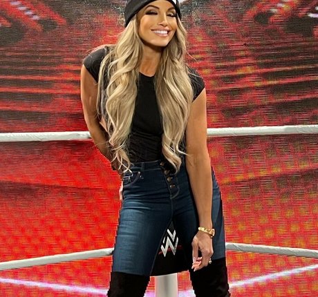 Trish Stratus