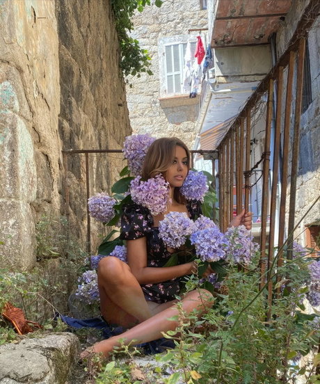 Zahia Dehar