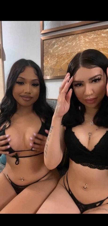Alaston vuotanut OnlyFans-kuva Mollyjuicy