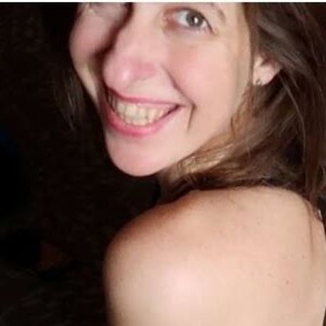 Alasti lekkinud OnlyFans-i pilt Long Toe Sally