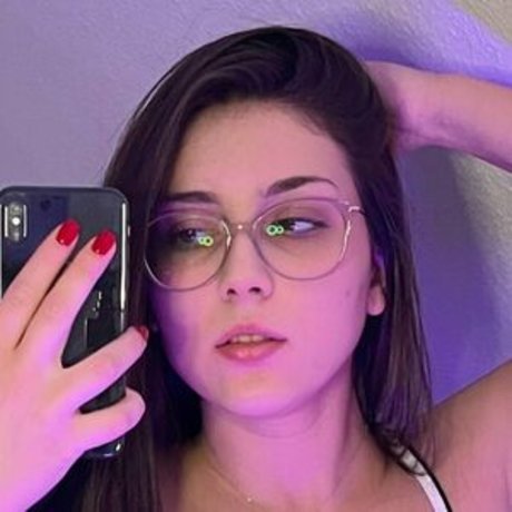 Naken lekkede OnlyFans-bilde av Oliviariooo