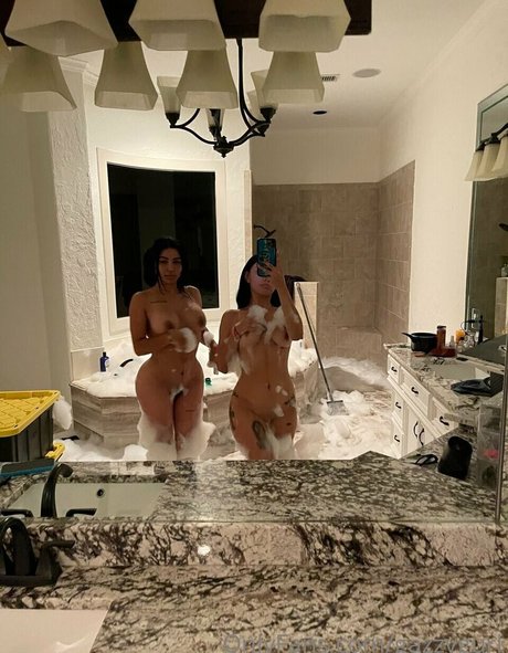 Nacktes geleaktes OnlyFans-Foto von Gazzygurl