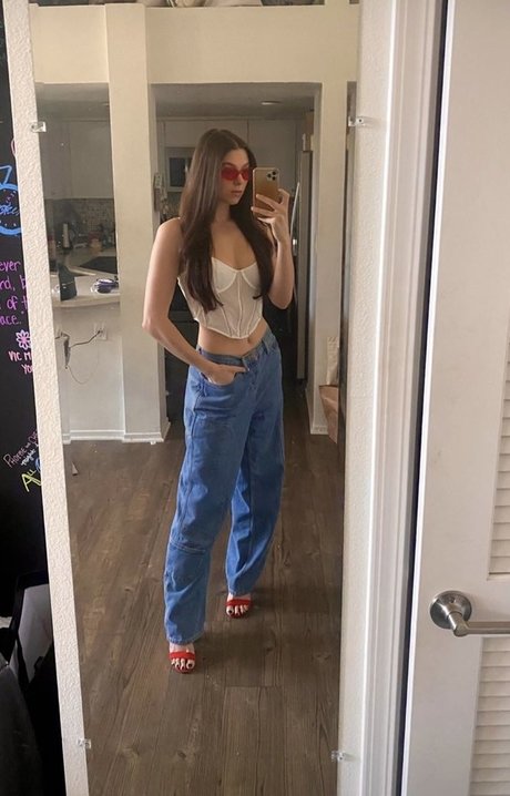 Kira Kosarin