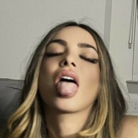 Nahá fotka uniklých OnlyFans od Analy Bazan