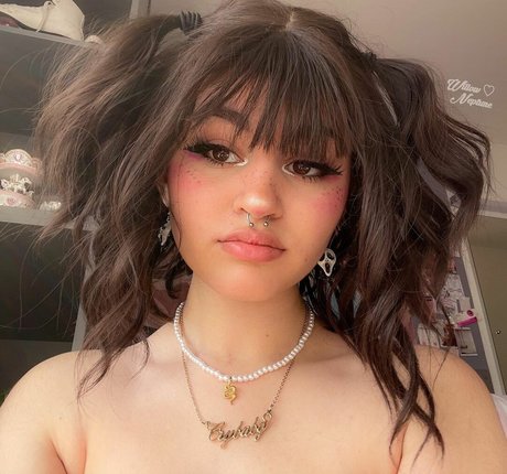 Naakte gelekte OnlyFans-foto van Willowsdreaming