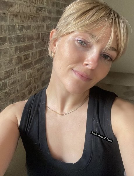 Foto di nudo di fuga di OnlyFans di Annasophia Robb