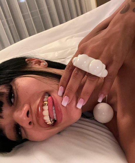 Nahá fotka uniklých OnlyFans od Coi Leray