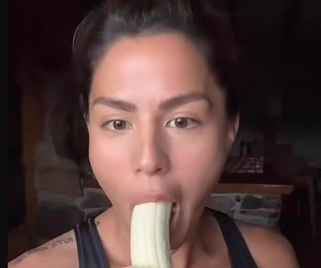 Nagie wyciekłe zdjęcie OnlyFans od Megan Batoon