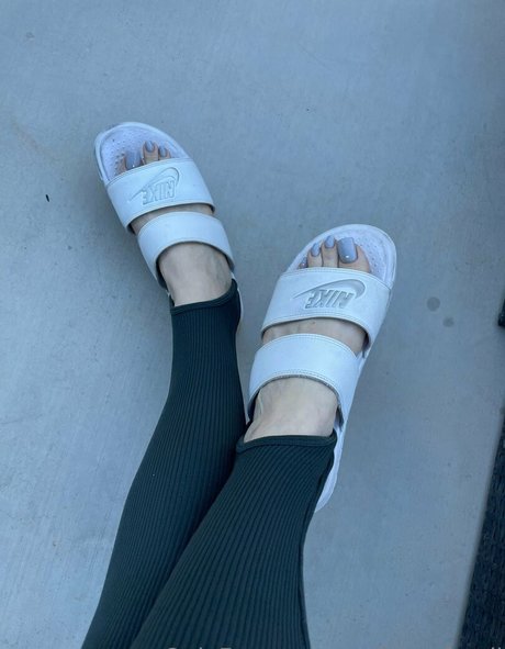 Goddessfendi