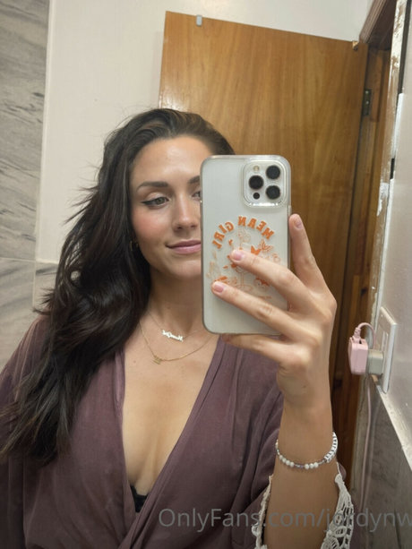 Jordyn Woodruff  nude leaked OnlyFans photo