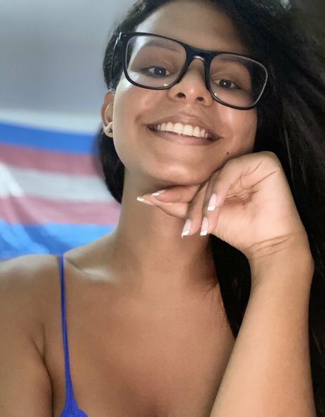Bellapussy25