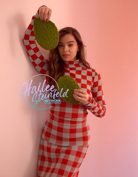 Hailee Steinfeld
