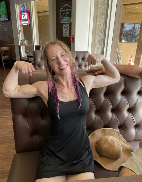 Naken läckt OnlyFans-bild av Wendy Lov