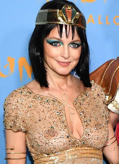 Nahá fotka uniklých OnlyFans od Heather Graham
