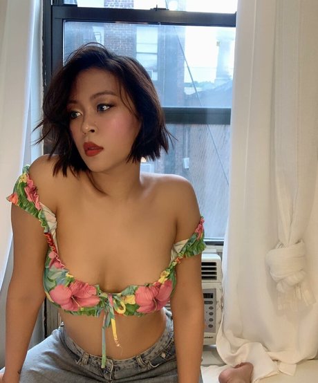 Nahá fotka uniklých OnlyFans od Pacharita