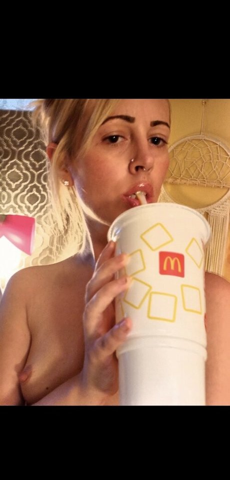 Naken läckt OnlyFans-bild av Kristy Kreme