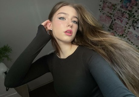 Nahá fotka uniklých OnlyFans od Evamosevich