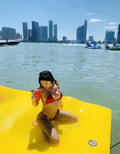 Nahá fotka uniklých OnlyFans od Msserenasantos