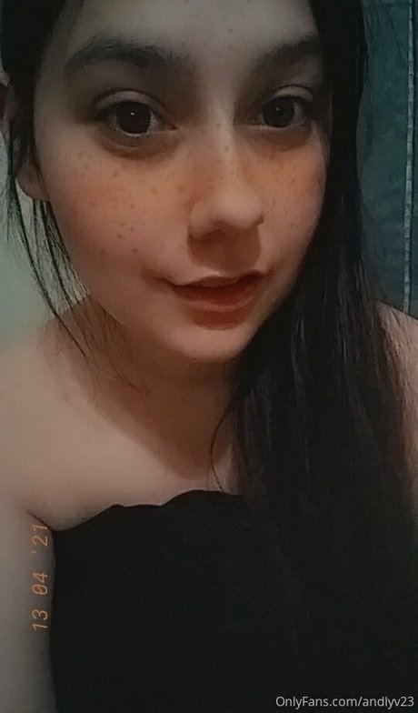 Alasti lekkinud OnlyFans-i pilt Andlyfree