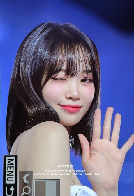 Kim Chaewon