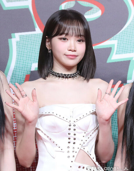 Kim Chaewon