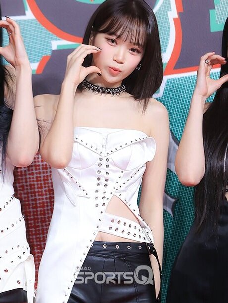 Kim Chaewon