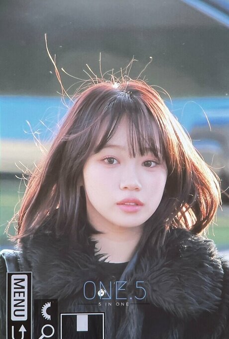 Kim Chaewon