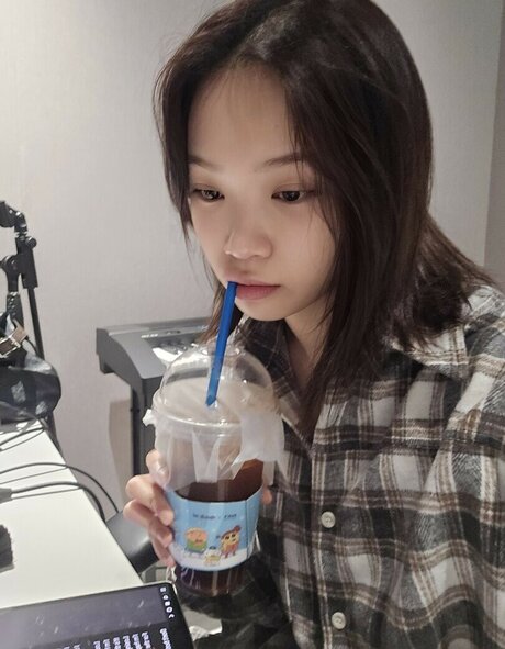 Kim Chaewon