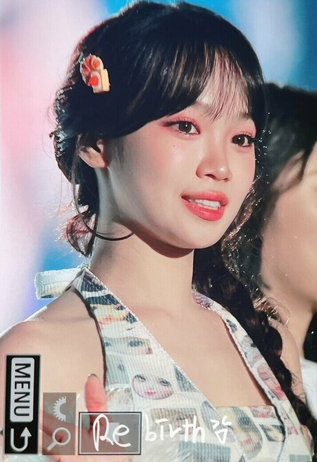 Kim Chaewon