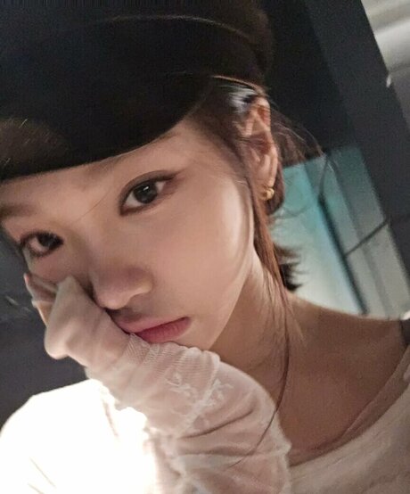 Kim Chaewon