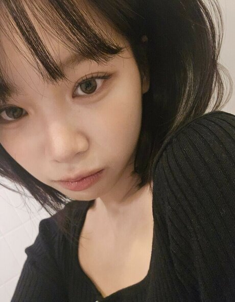 Kim Chaewon