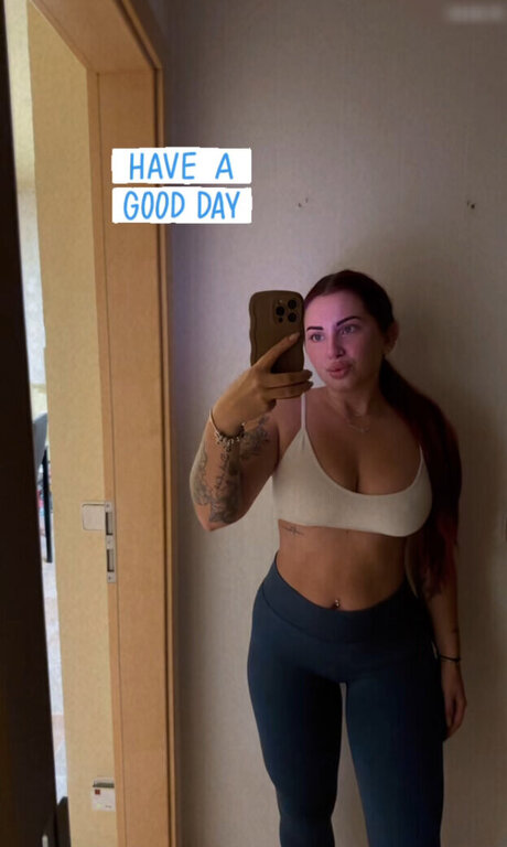 Ninabuettnerfit