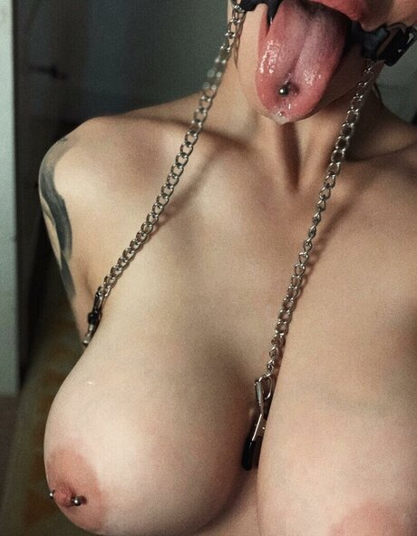 Naken lekkede OnlyFans-bilde av Shaihulud