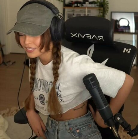 Valkyrae