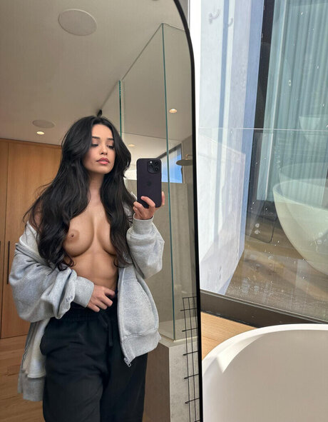 Valkyrae
