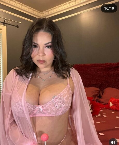 Nahá fotka uniklých OnlyFans od Amandatelek