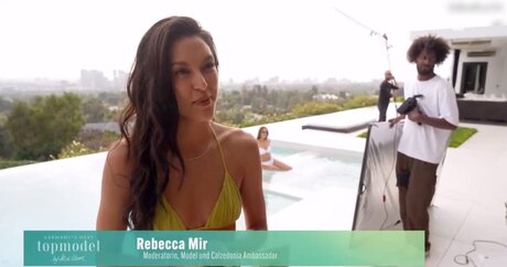 Rebecca Mir
