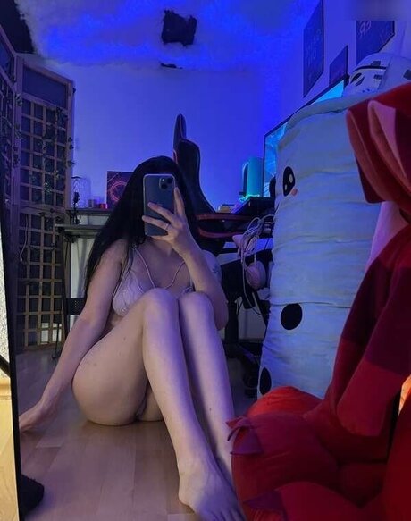 Naken lekkede OnlyFans-bilde av Luciaaleyy