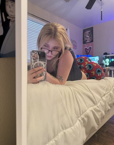 Faeriies  nude leaked OnlyFans photo
