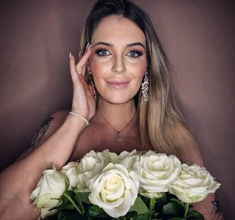 Nahá fotka uniklých OnlyFans od Xmaliyahx